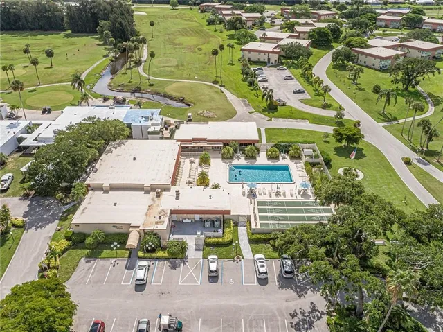 $1,600 | 55 Woodland Drive, Unit 206, Vero Beach, FL 32962