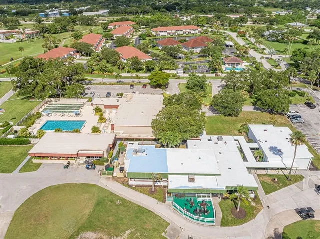 $1,600 | 55 Woodland Drive, Unit 206, Vero Beach, FL 32962