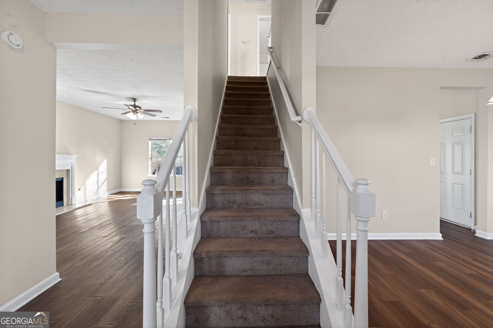 4292 Linecrest Lane Ellenwood, GA 30294 - Photo 5 of 33 a view of entryway and hall with wooden floor