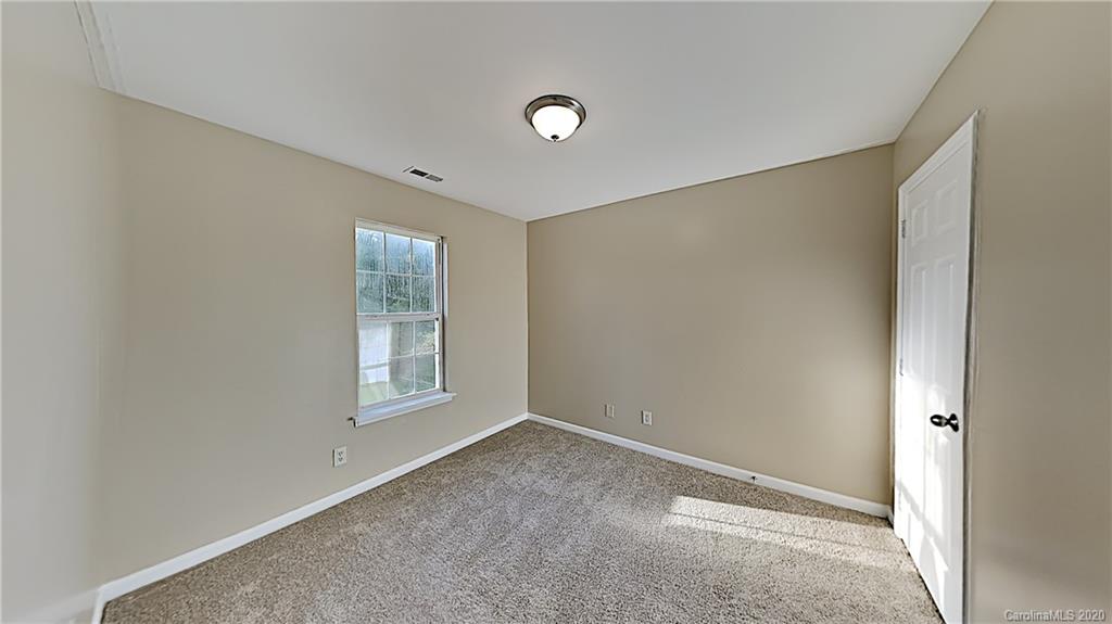 7809 Ebony Road Charlotte, NC 28216 - Photo 8 of 12 Gallery Image 8