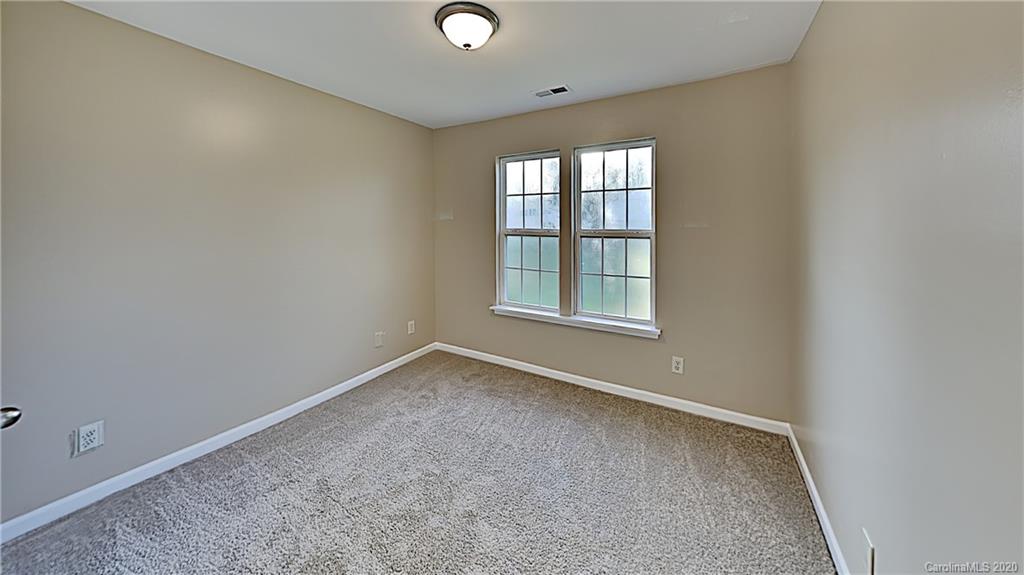 7809 Ebony Road Charlotte, NC 28216 - Photo 9 of 12 Gallery Image 9
