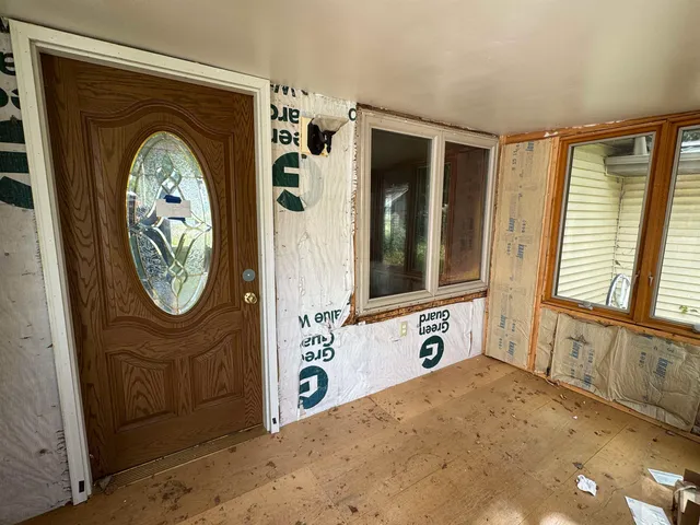 $109,900 | W5774 N Island, Endeavor, WI 53930