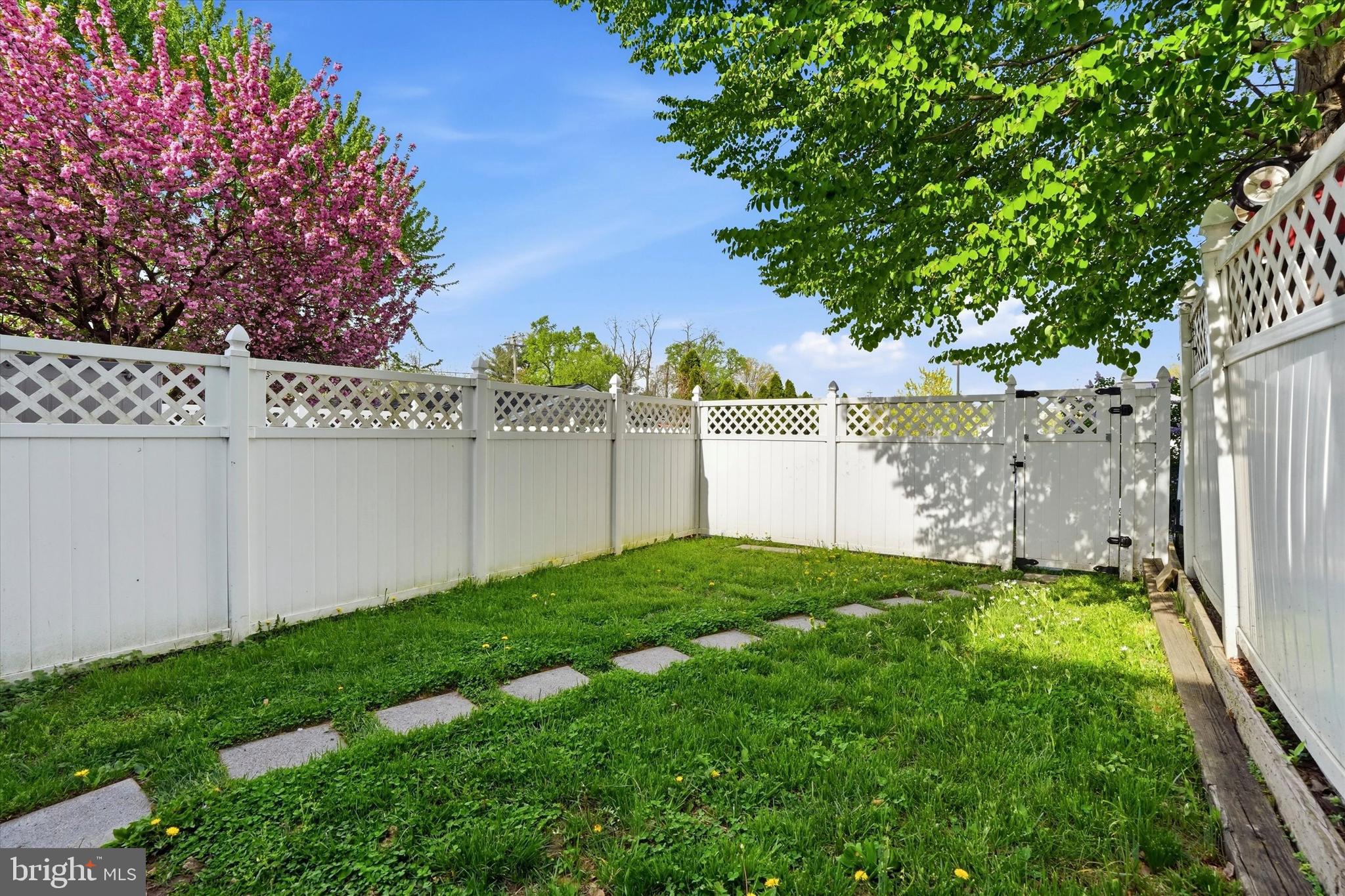 18 Vernon Road Havertown, PA 19083 - Photo 24 of 25 a view of yard with grass and trees