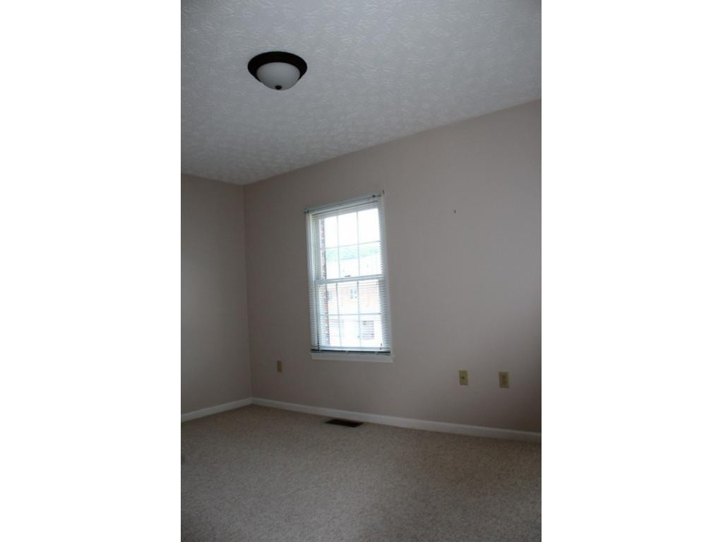1274 Konnarock Road Kingsport, TN 37664 - Photo 16 of 24 Photo 16