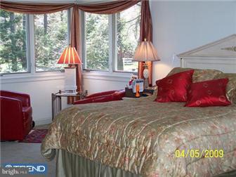 907 Frazier Road Rydal, PA 19046 - Photo 10 of 11 Bedroom - Main