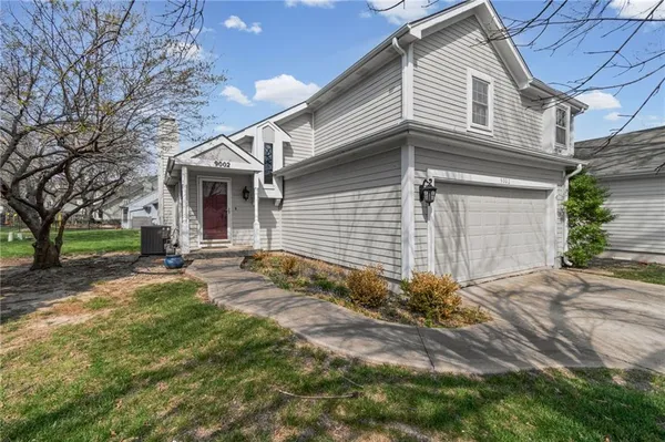$310,000 | 9002 West 120th Terrace, Overland Park, KS 66213