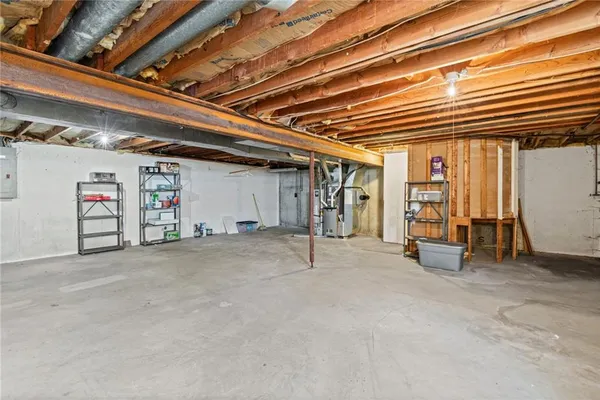 $310,000 | 9002 West 120th Terrace, Overland Park, KS 66213