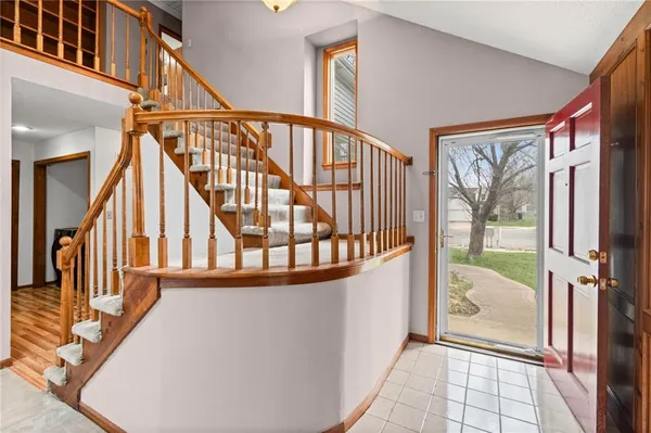 $310,000 | 9002 West 120th Terrace, Overland Park, KS 66213