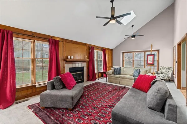 $310,000 | 9002 West 120th Terrace, Overland Park, KS 66213
