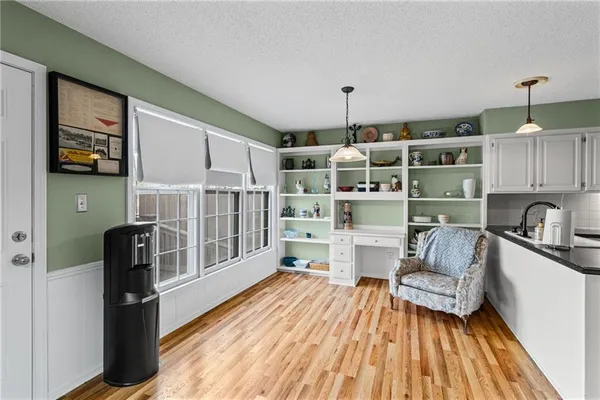 $310,000 | 9002 West 120th Terrace, Overland Park, KS 66213