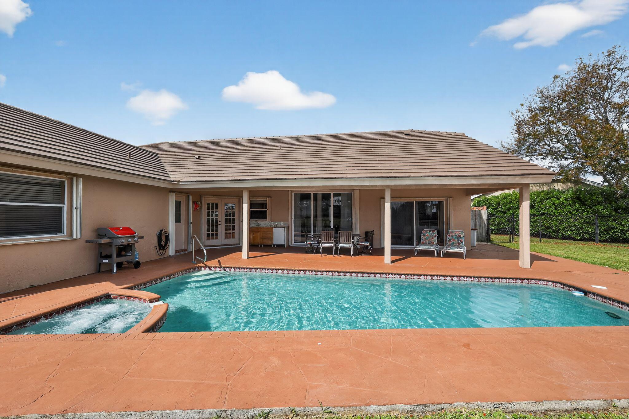 12301 Cabot Court Boca Raton, FL 33428 - Photo 24 of 30 04_12301_Cabot_Ct_Boca_Raton_FL_33428_US