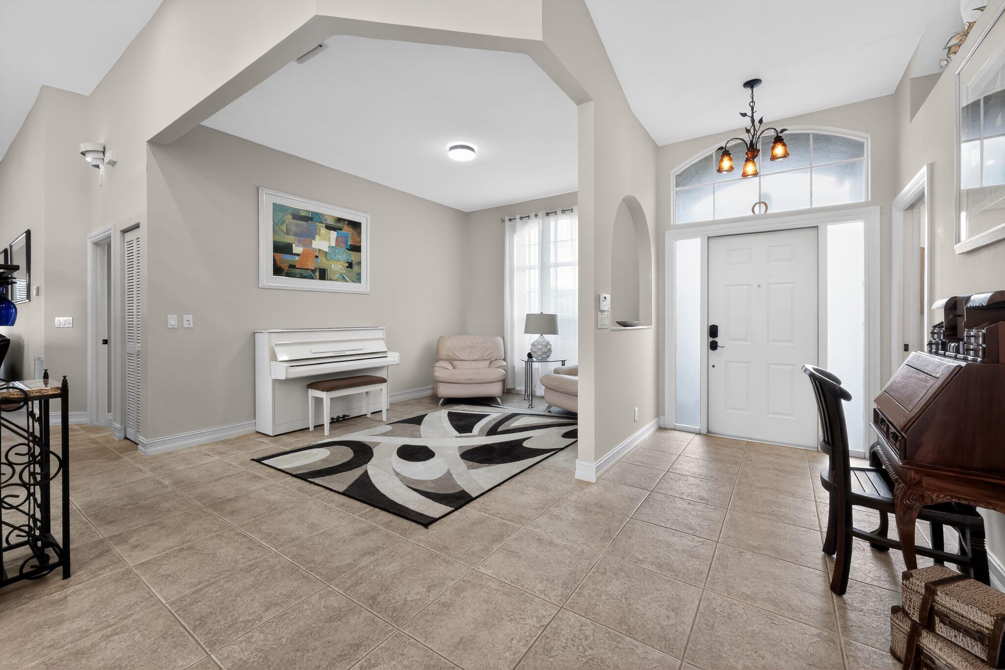 12301 Cabot Court Boca Raton, FL 33428 - Photo 4 of 30 11_12301_Cabot_Ct_Boca_Raton_FL_33428_US