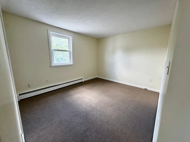 $2,000 | 249 East High Street, Unit 3, Manchester, NH 03104