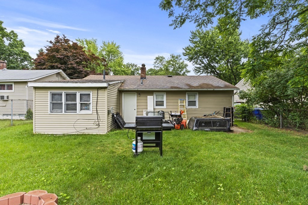 130 Brandon Avenue Springfield, MA 01119 - Photo 27 of 27 Gallery Image 27