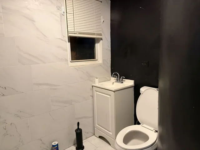 $1,900 | 756 Newell Avenue, Calumet City, IL 60409