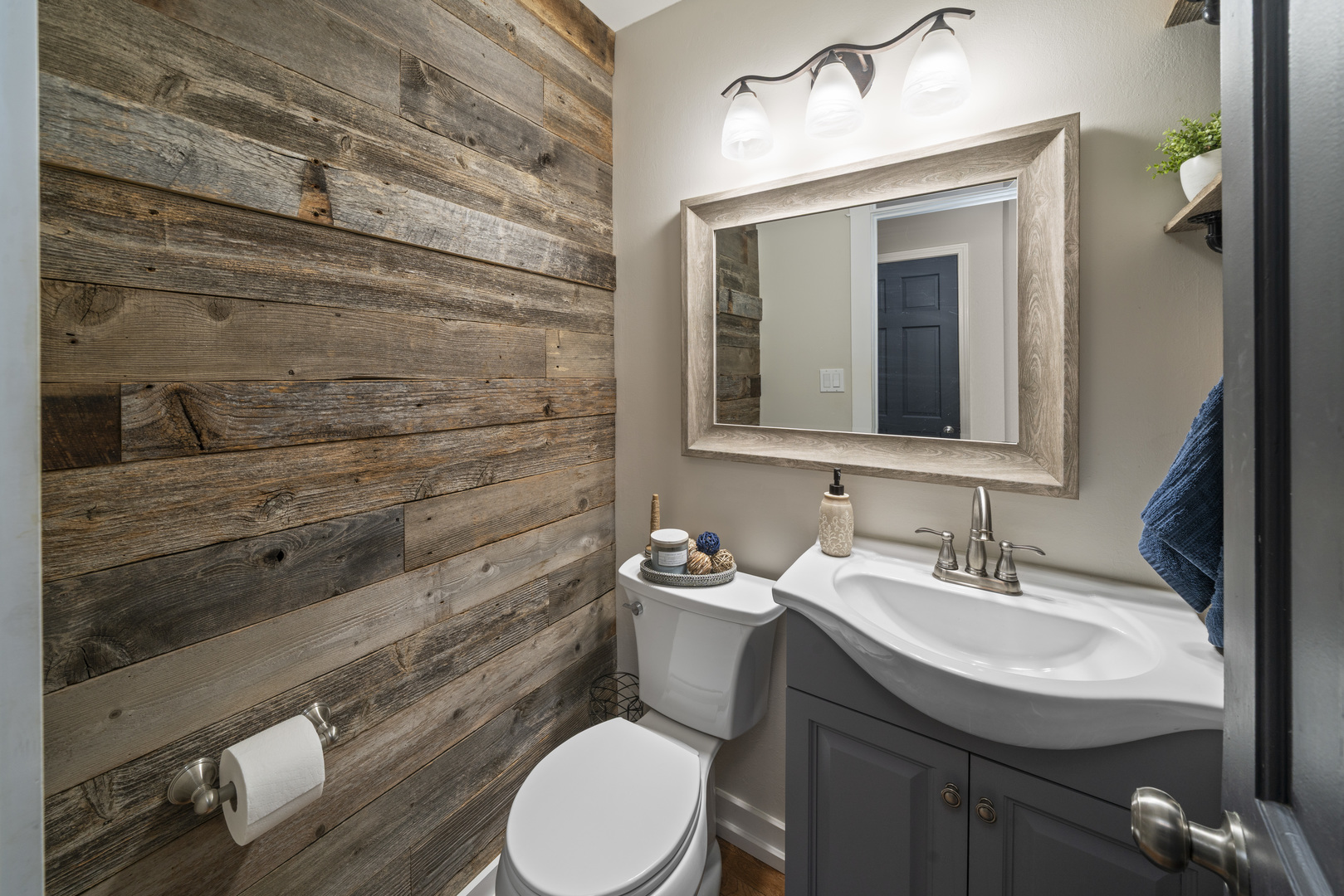 66 Winthrop New Road Sugar Grove, IL 60554 - Photo 13 of 39 a bathroom with a sink a toilet and mirror