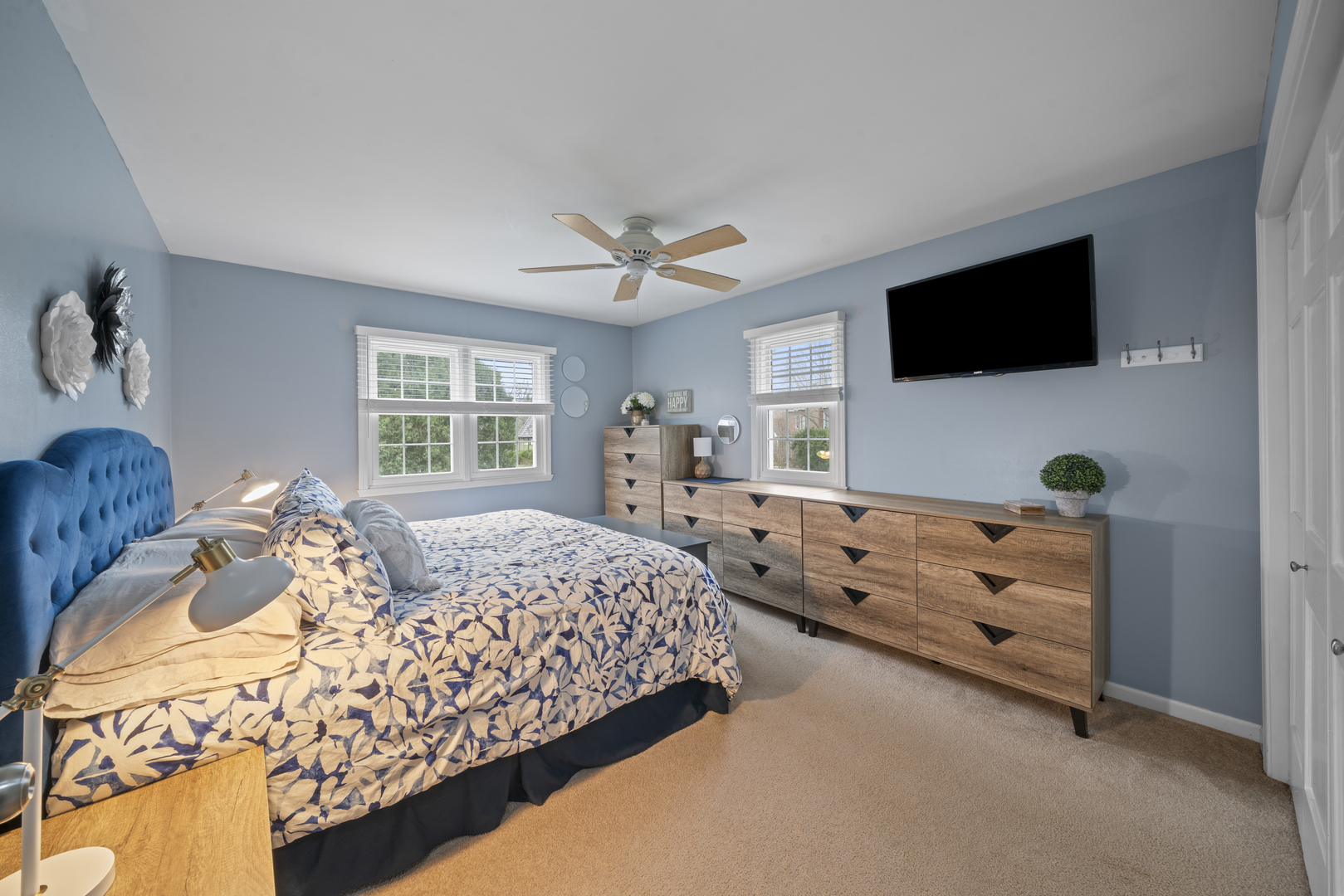 66 Winthrop New Road Sugar Grove, IL 60554 - Photo 16 of 39 a spacious bedroom with a bed and a flat screen tv