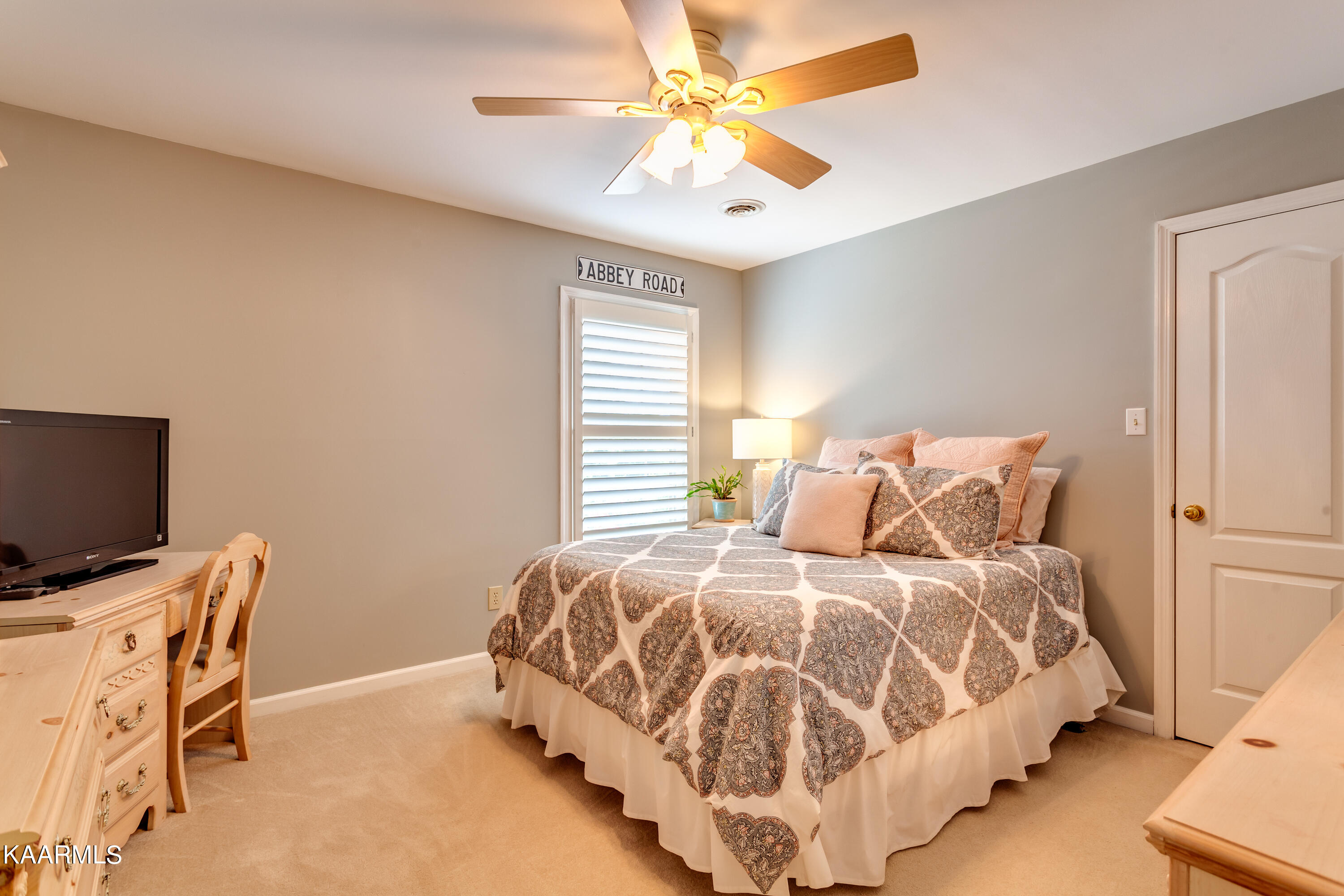 12947 Buckley Road Knoxville, TN 37934 - Photo 29 of 52 2nd upstairs bedroom