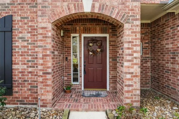 $444,875 | 122 West Russet Grove Circle, The Woodlands, TX 77384