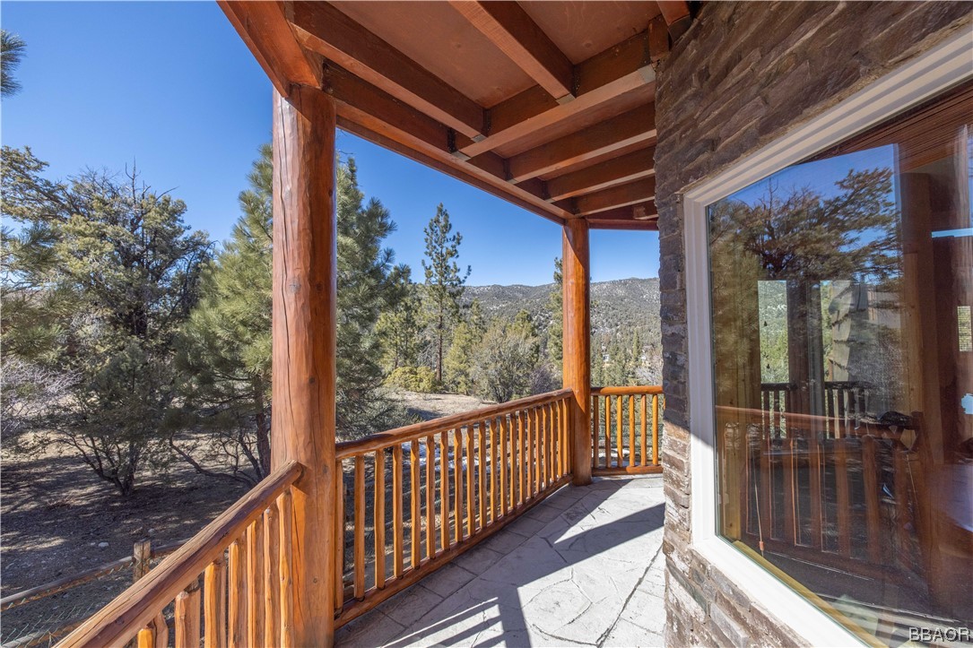 42324 Eagle Ridge Big Bear Lake, CA 92315 - Photo 50 of 50 a view of a balcony