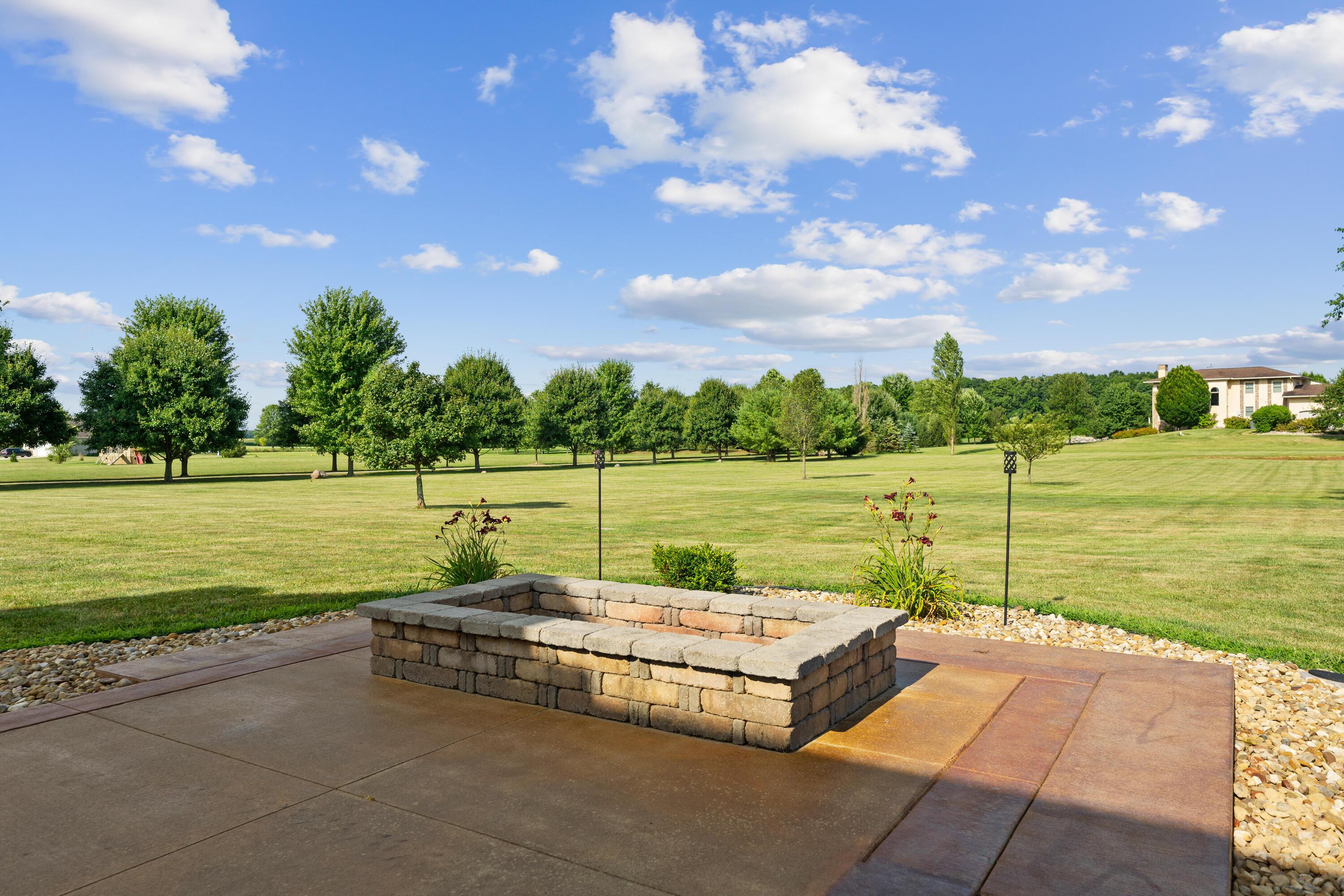 4677 State Rte 61 Sunbury, OH 43074 - Photo 79 of 104 Firepit