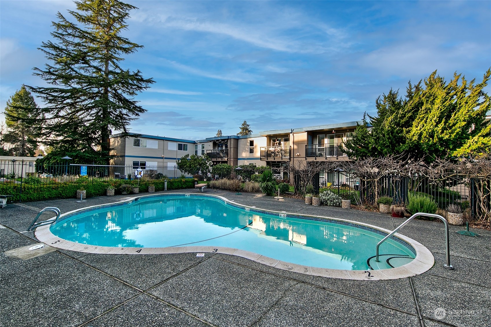 500 Elm Way, Unit 28 Edmonds, WA 98020 - Photo 19 of 26 Gallery Image 19