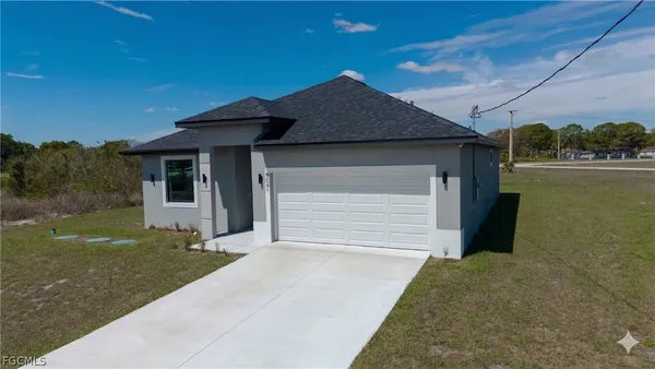 $2,000 | 9041 Lamkin Circle, LaBelle, FL 33935