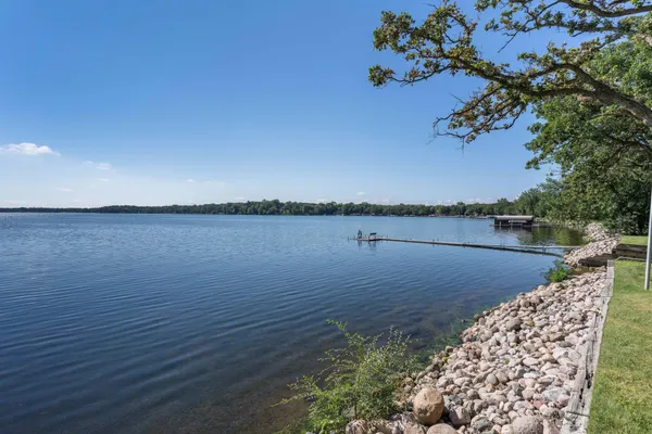 $2,365,000 | 2807 Government Point Road Northeast, Alexandria, MN 56308