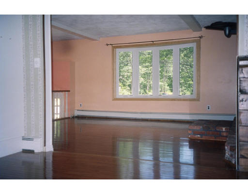 598 Flat Hill Road Lunenburg, MA 01462 - Photo 3 of 17 Gallery Image 3