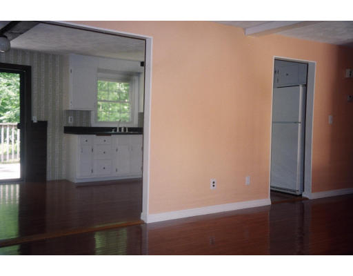598 Flat Hill Road Lunenburg, MA 01462 - Photo 4 of 17 Gallery Image 4