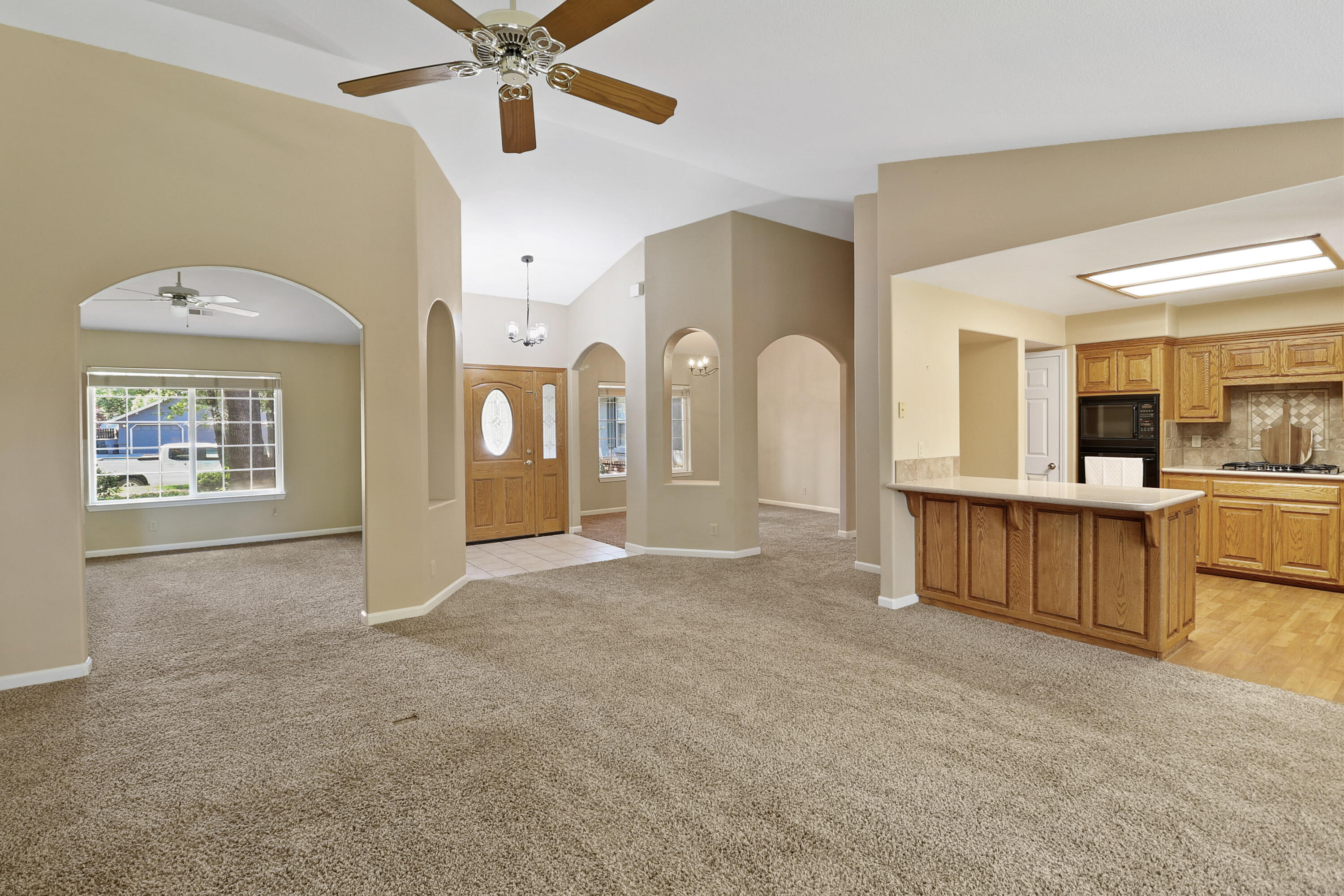 4420 Brittany Drive Redding, CA 96002 - Photo 13 of 31 IMG_1003