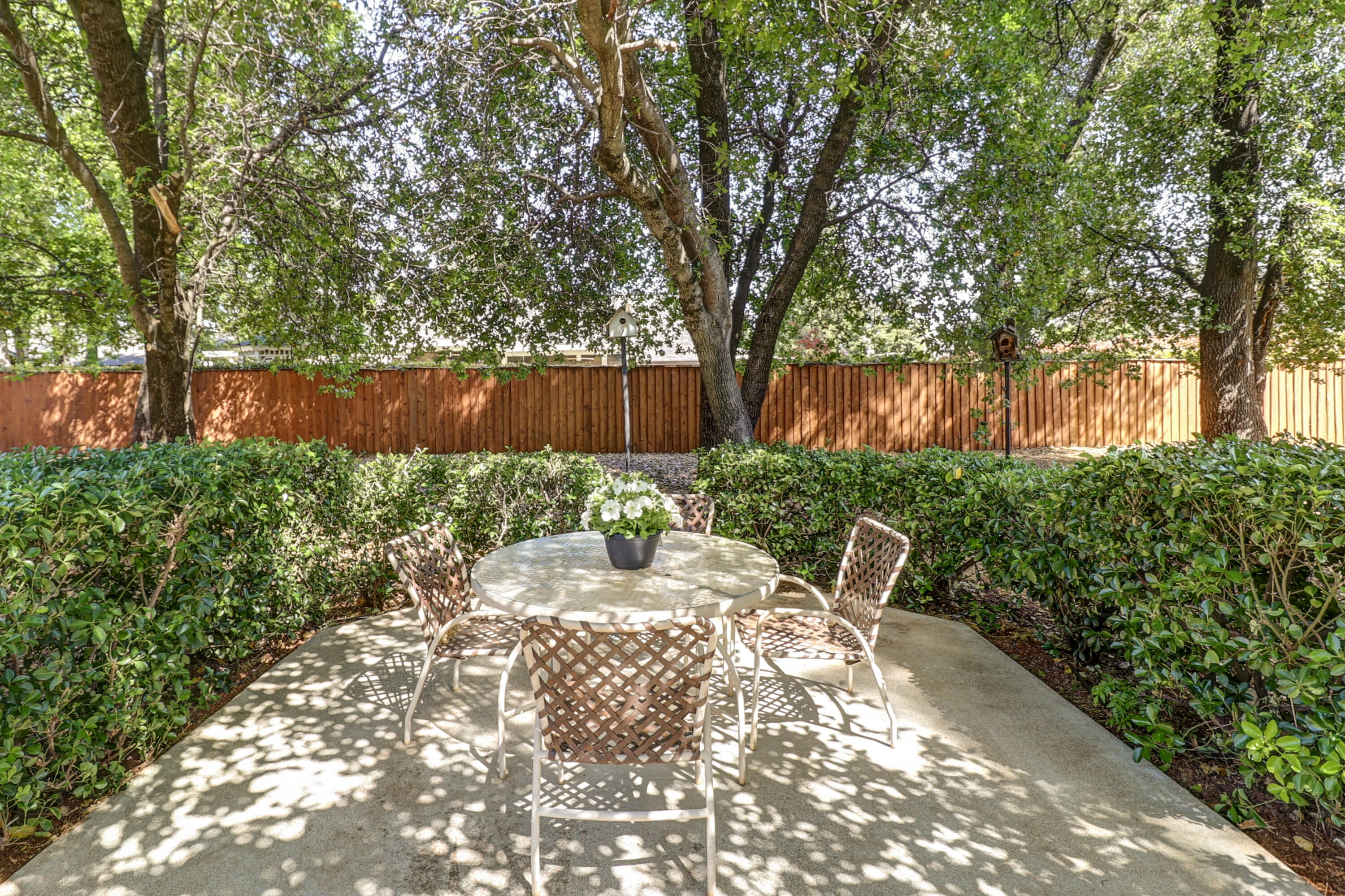 4420 Brittany Drive Redding, CA 96002 - Photo 27 of 31 IMG_1031