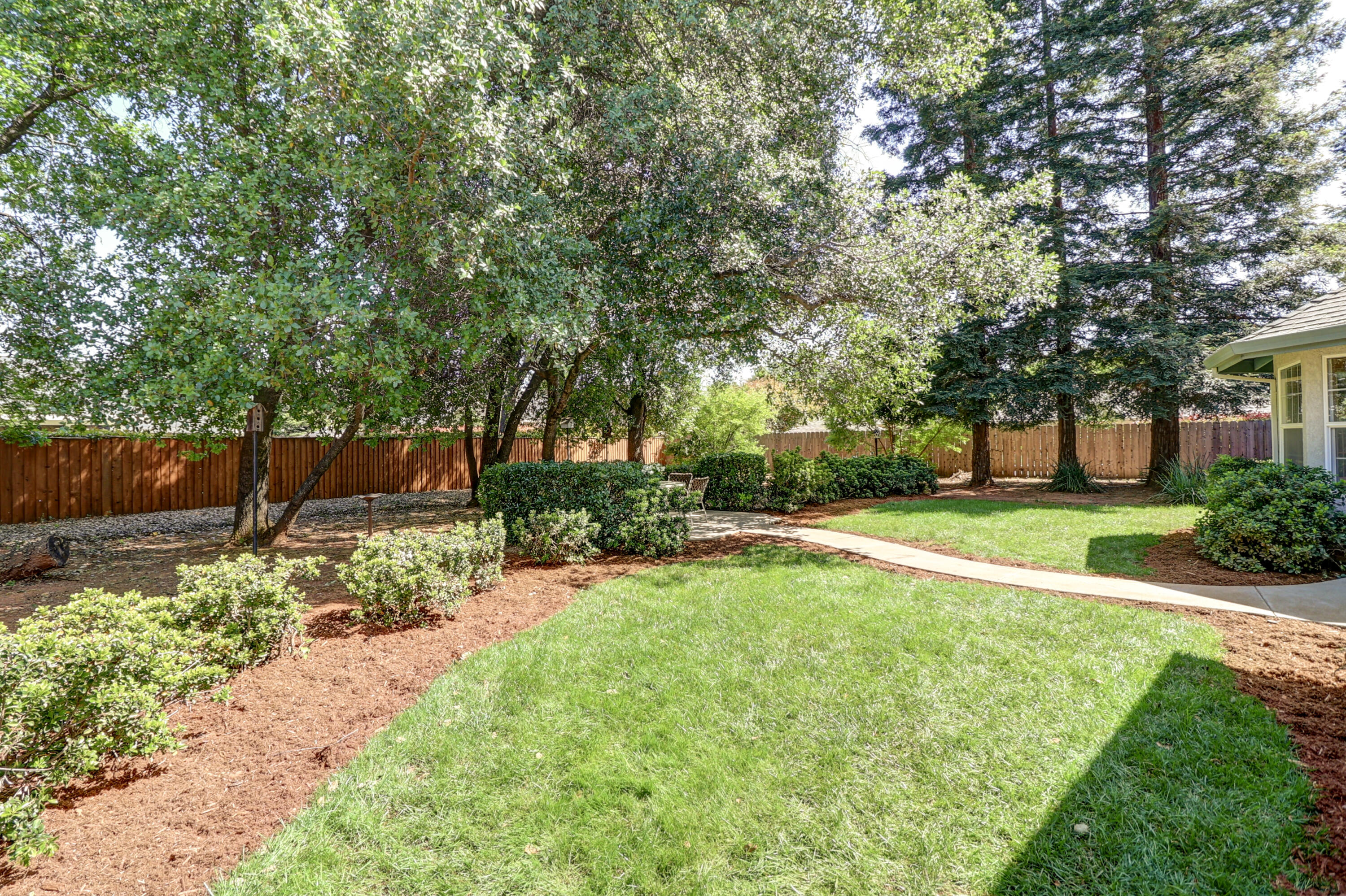 4420 Brittany Drive Redding, CA 96002 - Photo 28 of 31 IMG_1032