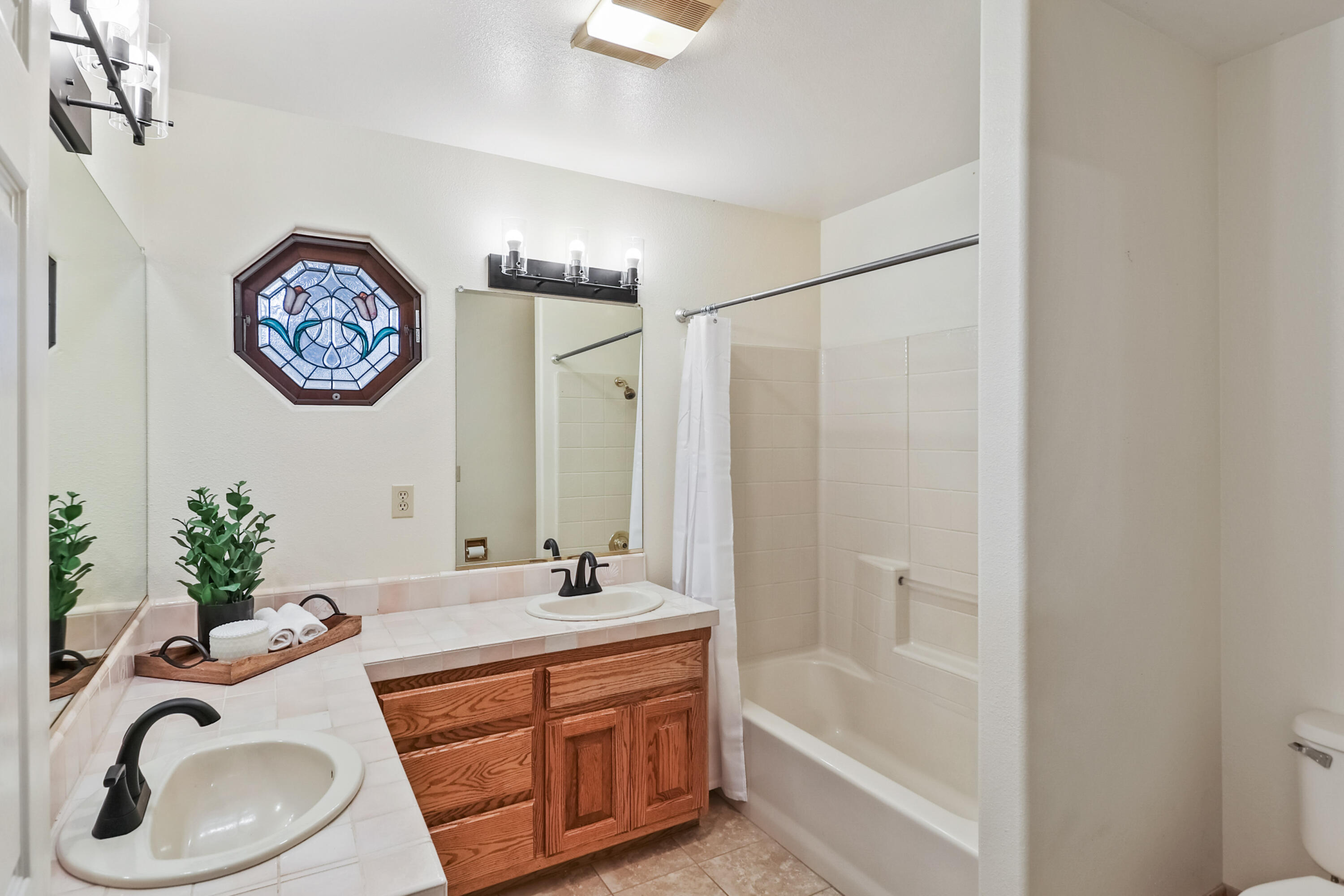 4420 Brittany Drive Redding, CA 96002 - Photo 29 of 31 IMG_1014