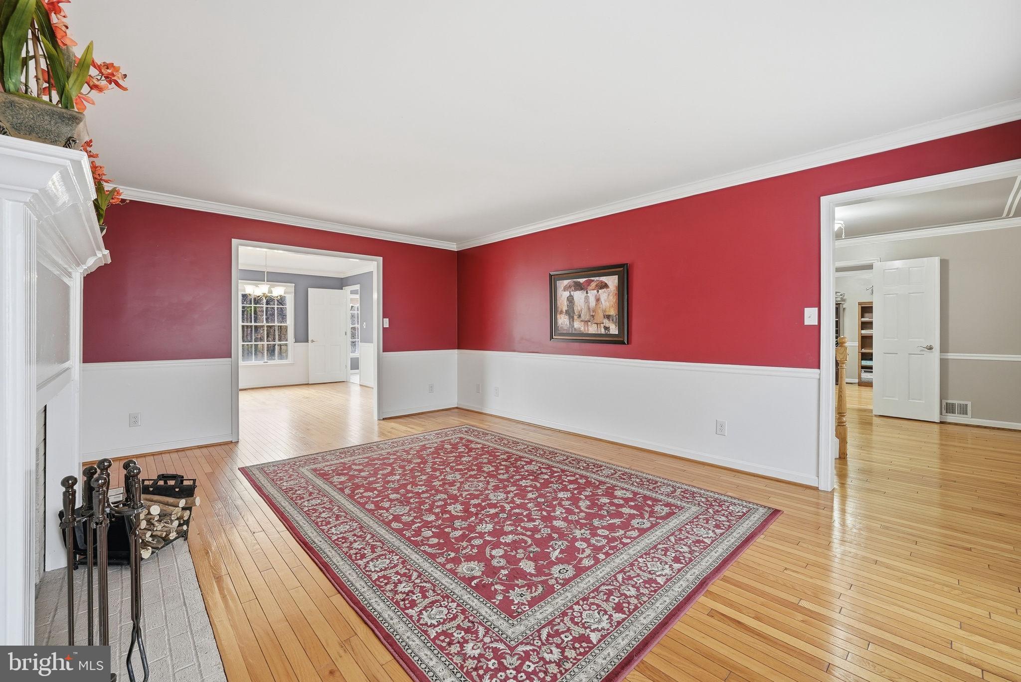 140 Hoile Lane Huntingtown, MD 20639 - Photo 5 of 44 a living room with a rug