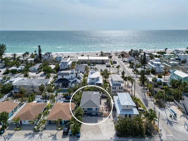 $1,525,000 | 3018 Gulf Drive, Holmes Beach, FL 34217