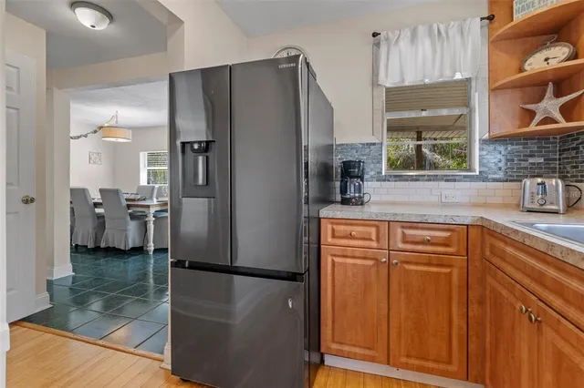 $1,525,000 | 3018 Gulf Drive, Holmes Beach, FL 34217