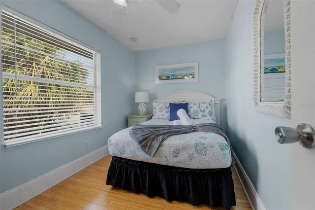 $1,525,000 | 3018 Gulf Drive, Holmes Beach, FL 34217