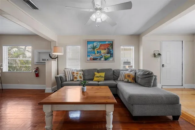 $1,525,000 | 3018 Gulf Drive, Holmes Beach, FL 34217