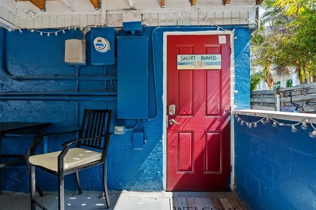 $1,525,000 | 3018 Gulf Drive, Holmes Beach, FL 34217