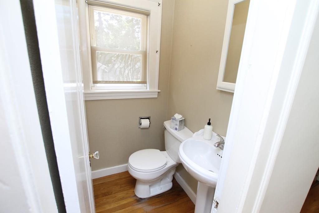 26 Woodman Road Worcester, MA 01602 - Photo 7 of 17