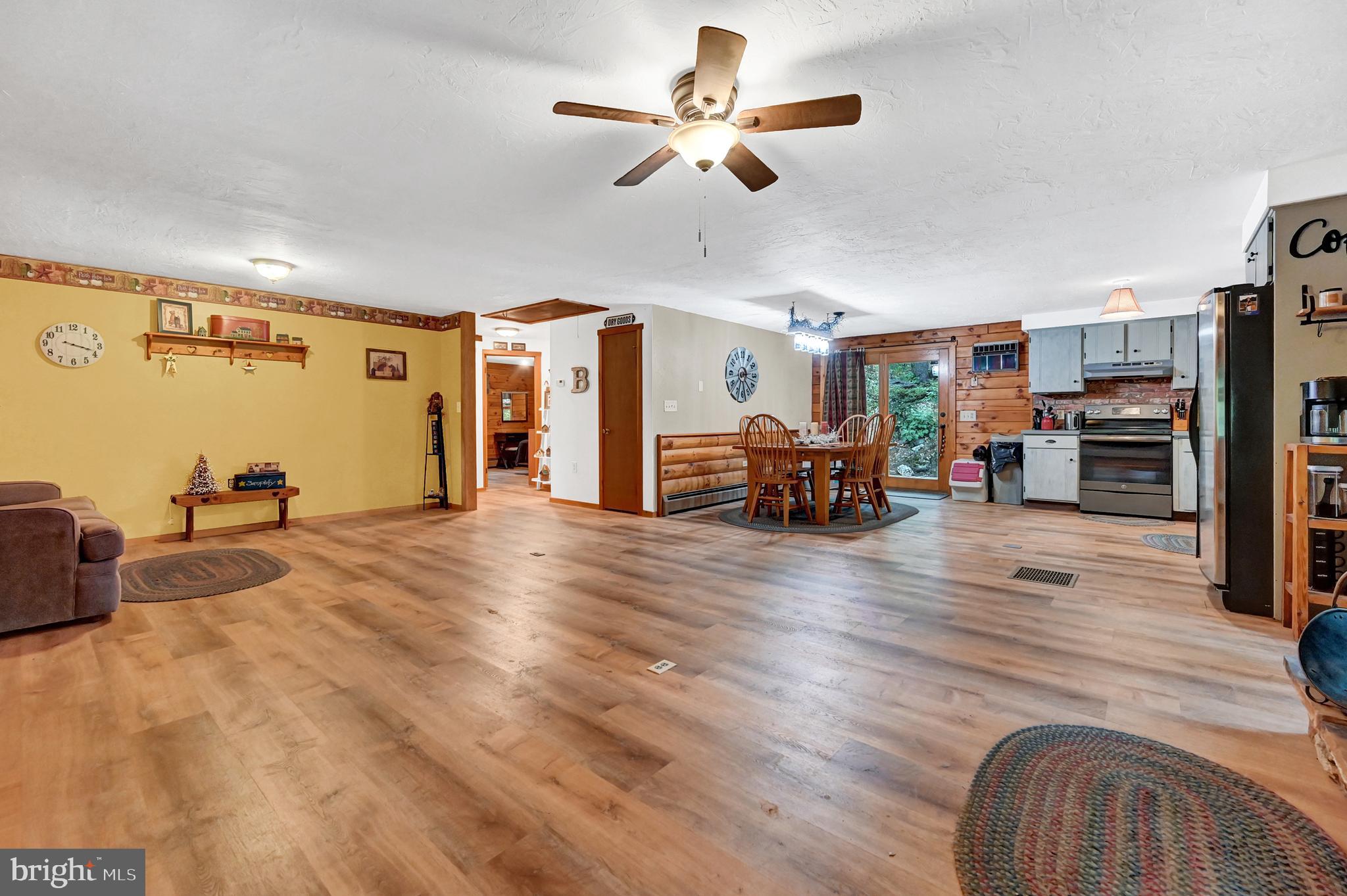 1055 Valley View Road York, PA 17406 - Photo 7 of 44 Gallery Image 7
