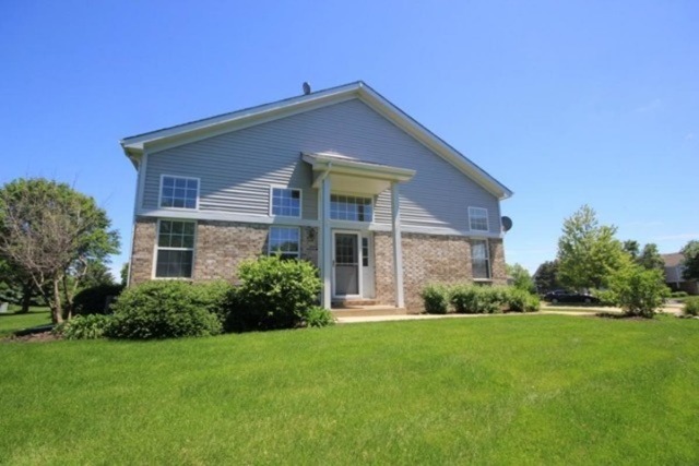 190 Cheviot Court Roselle, IL 60172 - Photo 2 of 25