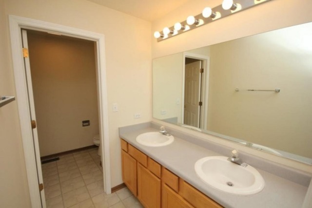 190 Cheviot Court Roselle, IL 60172 - Photo 21 of 25