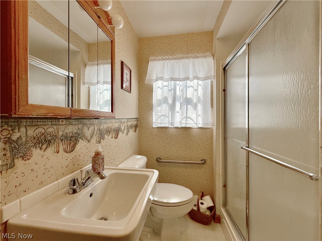 175 3rd Street Lowell, OH 45744 - Photo 16 of 38
