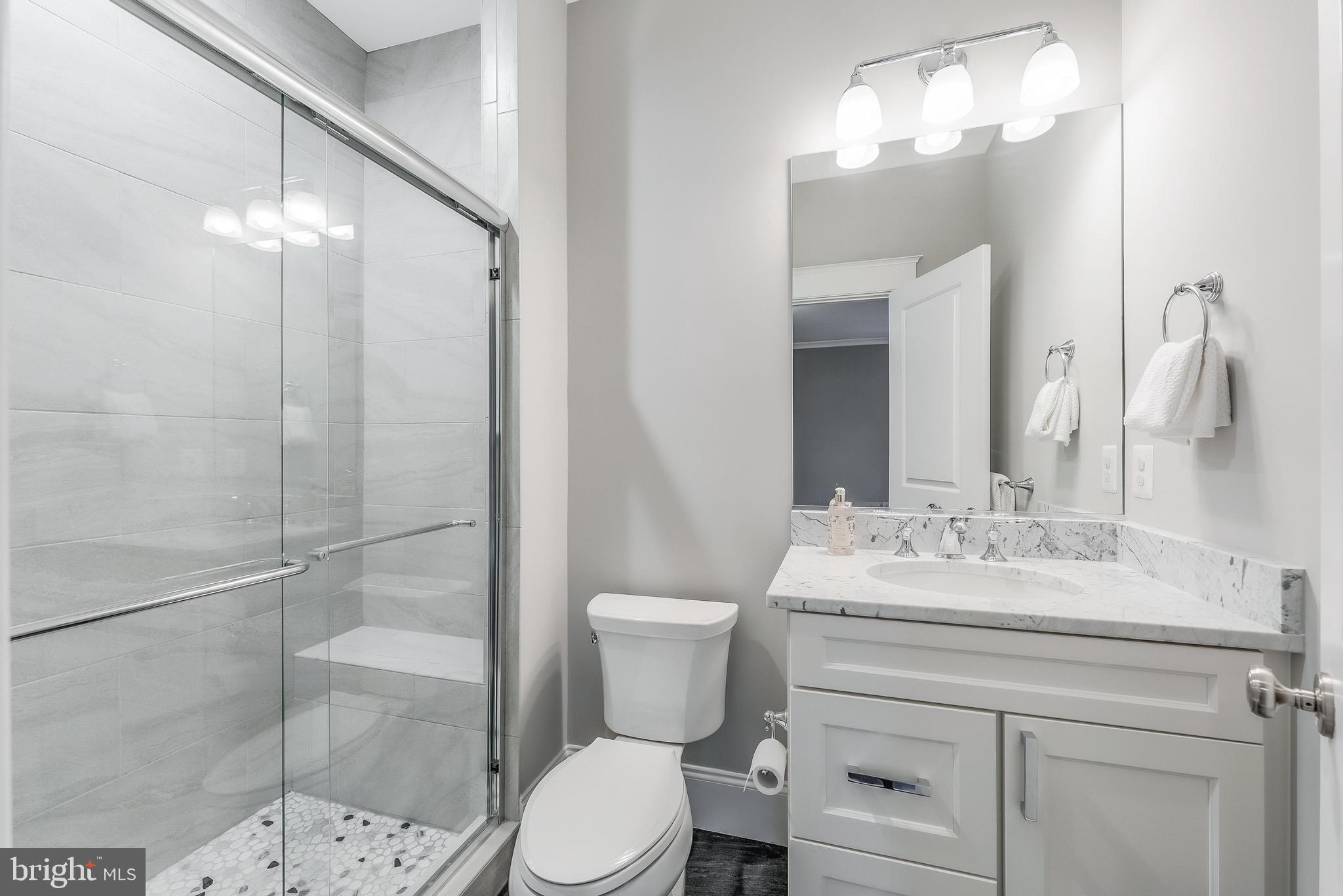 6805 Lumsden Street McLean, VA 22101 - Photo 91 of 123 En suite bathroom for bedroom #4
