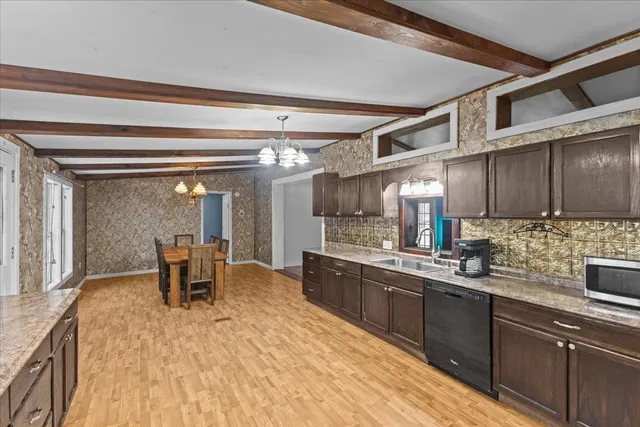 $329,000 | 52 School House Hill Road, Middlebury, VT 05753