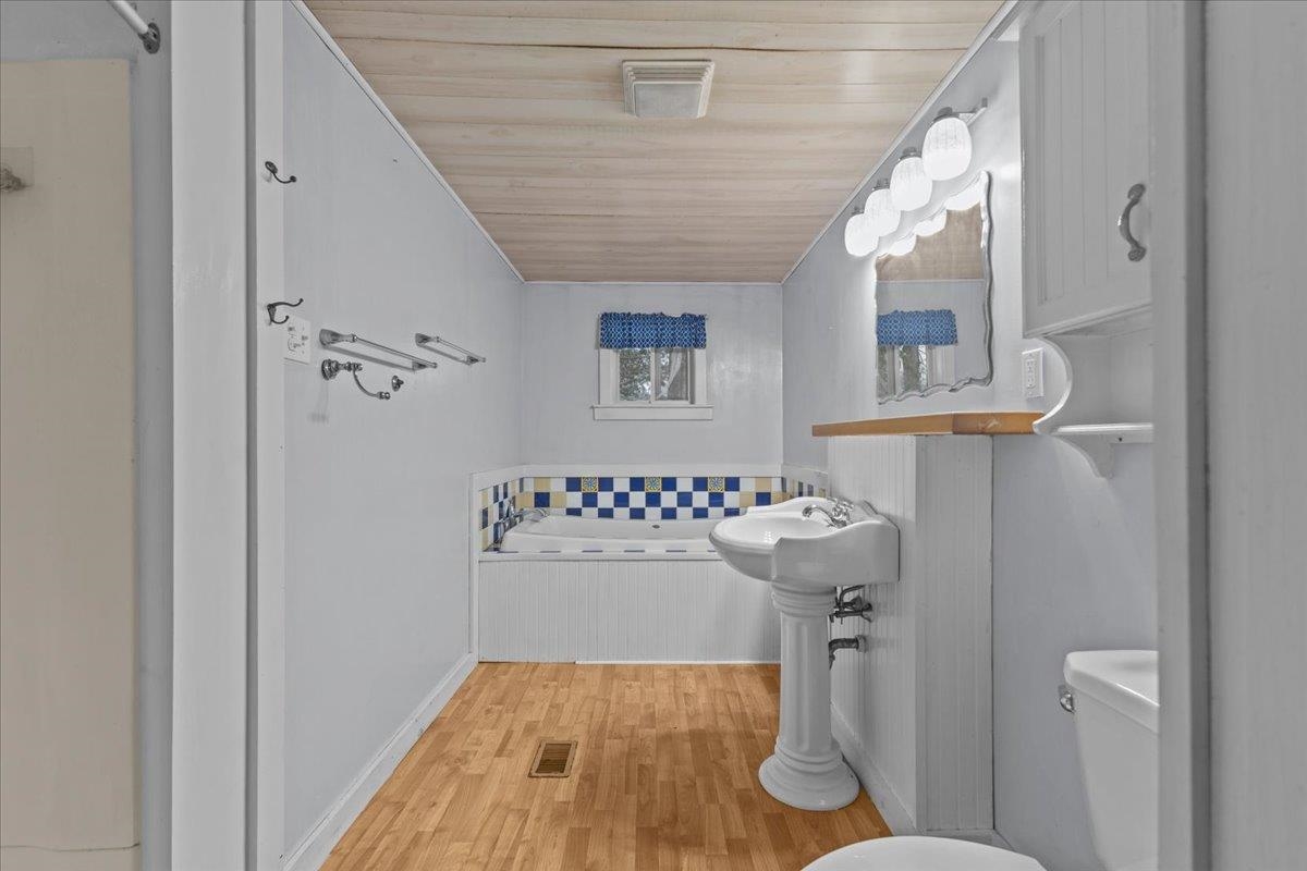 52 School House Hill Road Middlebury, VT 05753 - Photo 20 of 28