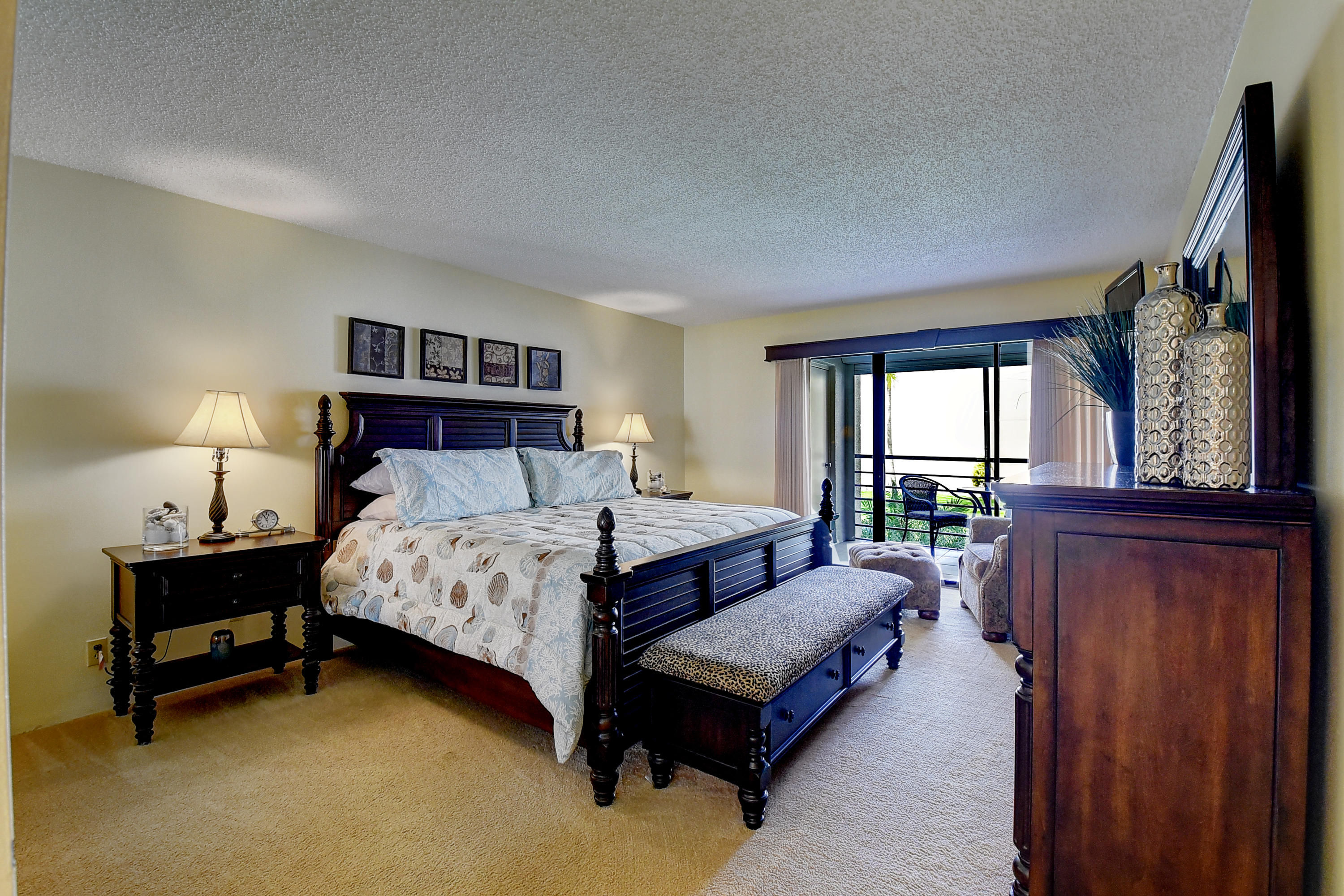 5701 Camino Del Sol, Unit 206 Boca Raton, FL 33433 - Photo 18 of 38 MASTER BEDROOM