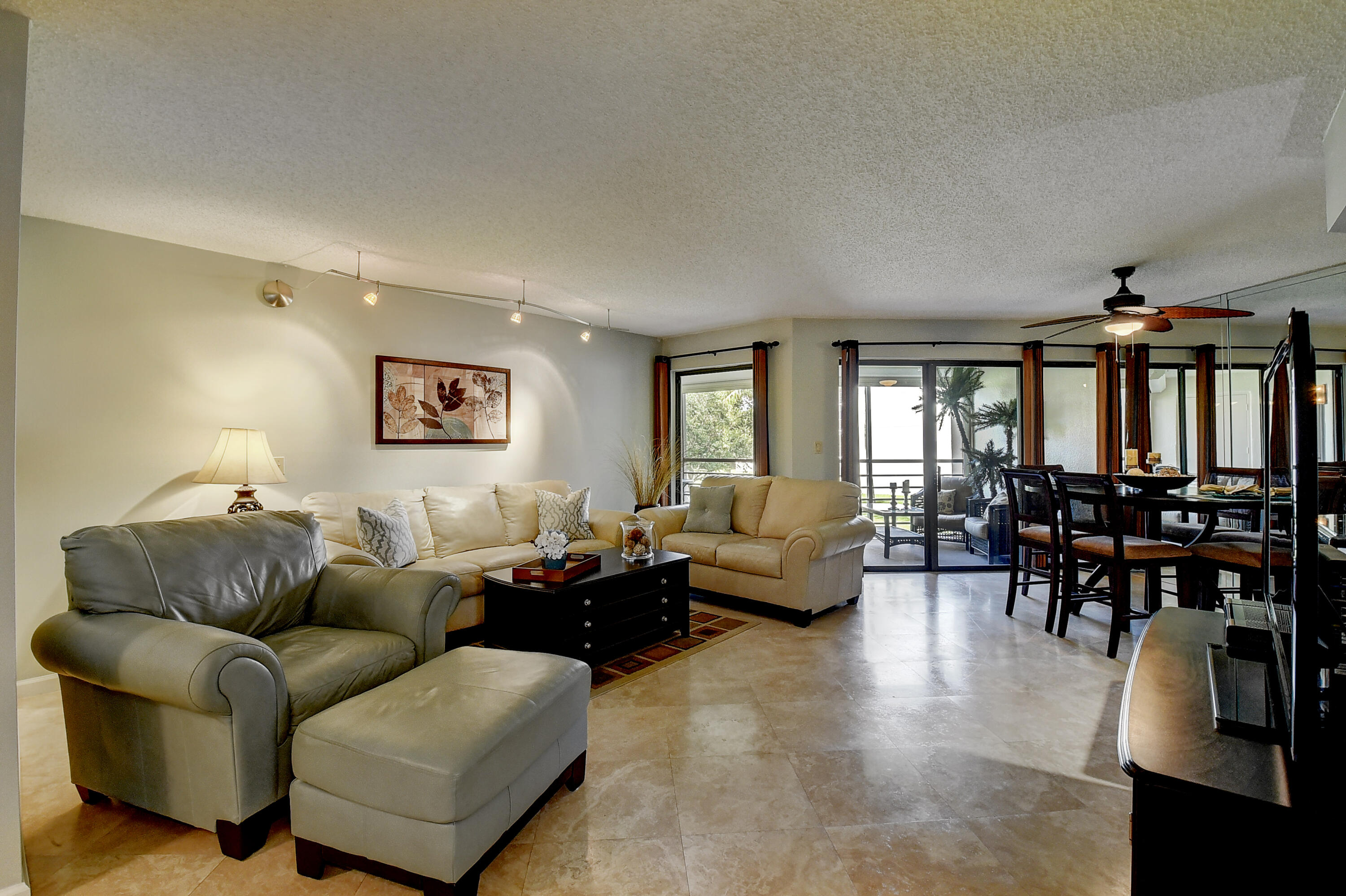5701 Camino Del Sol, Unit 206 Boca Raton, FL 33433 - Photo 6 of 38 LIVING ROOM